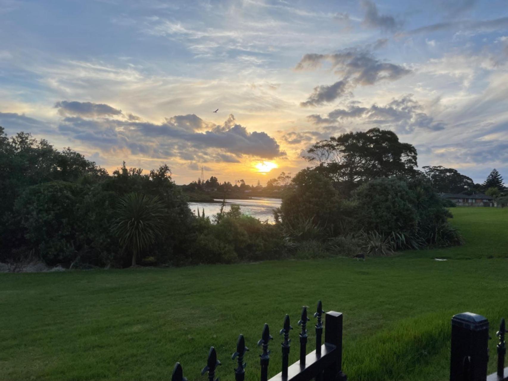 Relax By The Tamaki River Auckland Luaran gambar